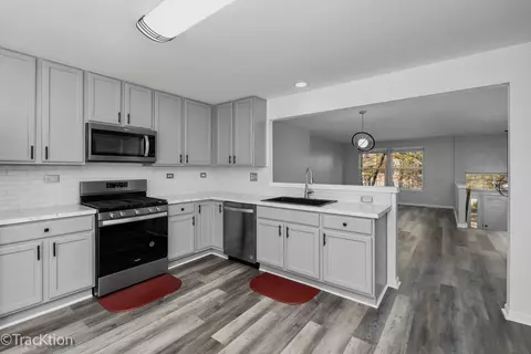 Kitchen - 416 Conservatory Ln, Aurora, IL 60502 photo 2 of 2