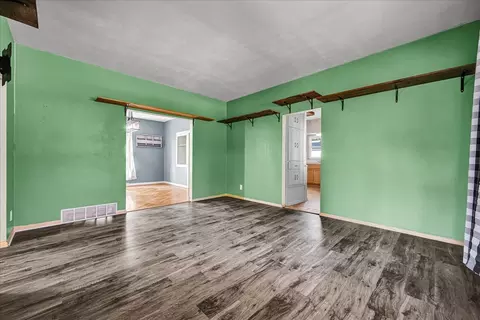 Living - 393 E Front St, El Paso, IL 61738 photo 3 of 4