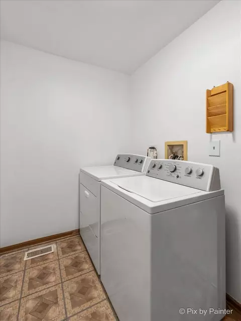 16 Brian Ct, Algonquin, IL 60102 photo 17