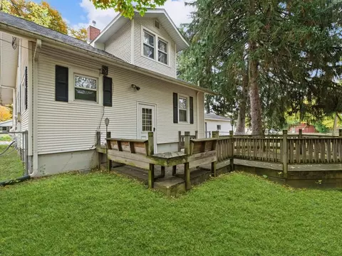 Exterior - 817 E High St, Monticello, IL 61856 photo 4 of 7