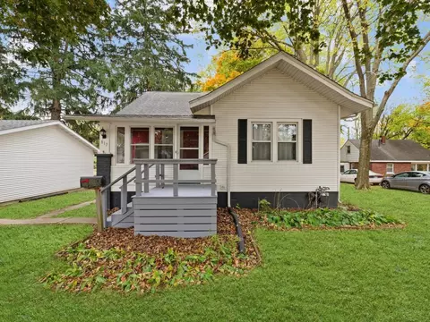 Exterior - 817 E High St, Monticello, IL 61856 photo 7 of 7