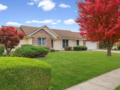 1201 E Center St, Monticello, IL 61856