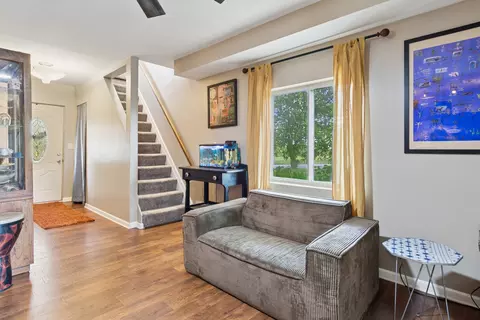 25 W361 Doris Ave, Carol Stream, IL 60188 photo 3