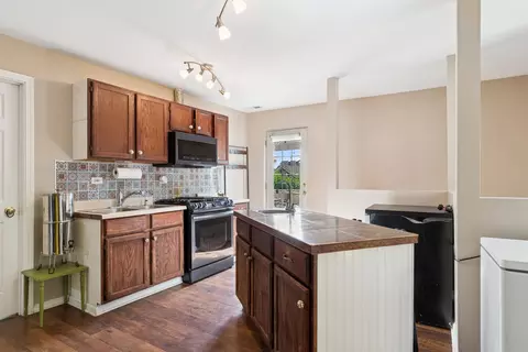 25 W361 Doris Ave, Carol Stream, IL 60188 photo 4