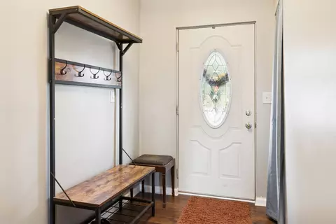25 W361 Doris Ave, Carol Stream, IL 60188 photo 2