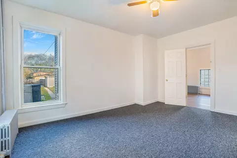 Bedroom - 1633 Mcdaniel Ave, Evanston, IL 60201 photo 11 of 13