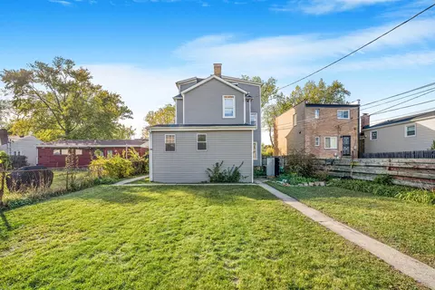 Exterior - 1633 Mcdaniel Ave, Evanston, IL 60201 photo 5 of 6
