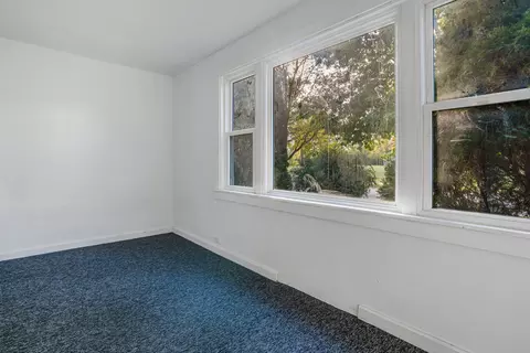 Bedroom - 1633 Mcdaniel Ave, Evanston, IL 60201 photo 8 of 13