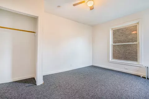 Bedroom - 1633 Mcdaniel Ave, Evanston, IL 60201 photo 10 of 13