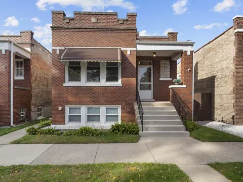 2240 Wesley Ave, Berwyn, IL 60402
