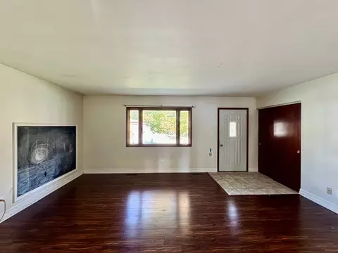 Living - 4517 Home Ave, Mchenry, IL 60050 photo 1 of 3