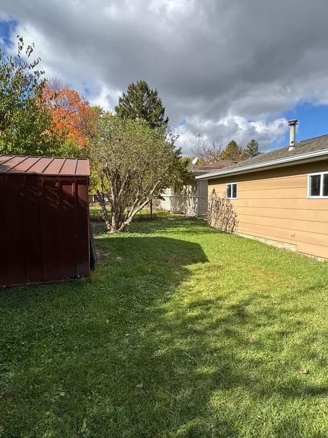 Exterior - 4517 Home Ave, Mchenry, IL 60050 photo 5 of 8