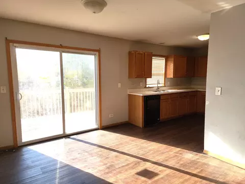 Living - 5216 Riviera Blvd, Plainfield, IL 60586 photo 2 of 3