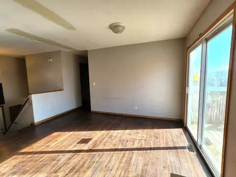 Living - 5216 Riviera Blvd, Plainfield, IL 60586 photo 3 of 3