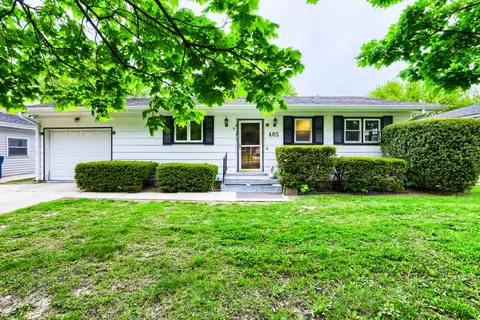 405 Baldwin Ave, Waukegan, IL 60085