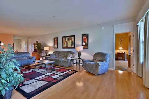Living - 2832 Beacon Point Cir, Elgin, IL 60124 photo 7 of 7