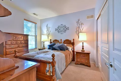 Bedroom - 2832 Beacon Point Cir, Elgin, IL 60124 photo 1 of 5