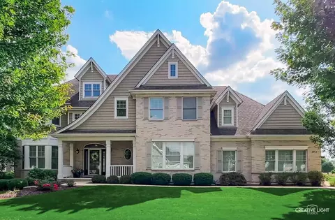 39 S W841 S Hathaway Ln, Geneva, IL 60134