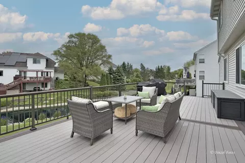 Exterior - 2012 Spring Creek Ln, Mchenry, IL 60050 photo 3 of 4