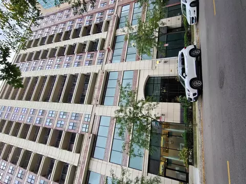 451 W Huron St #P-129, Chicago, IL 60654