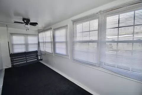 Exterior - 1622 Illinois St, Bloomington, IL 61701 photo 2 of 2