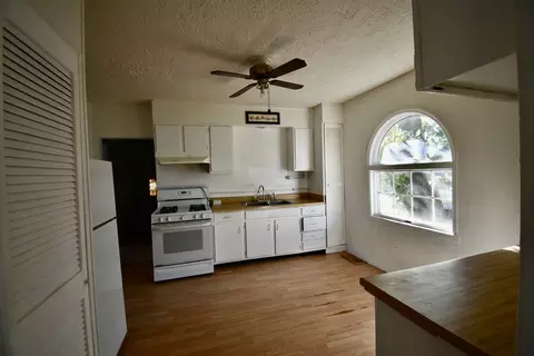 Kitchen - 1622 Illinois St, Bloomington, IL 61701 photo 1 of 2