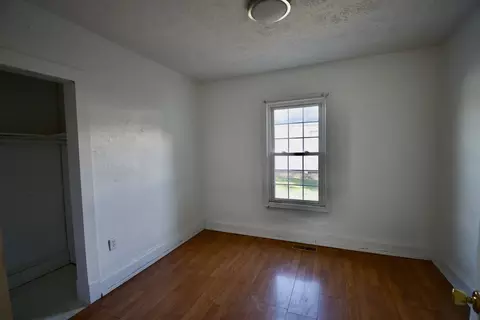Bedroom - 1622 Illinois St, Bloomington, IL 61701 photo 3 of 4