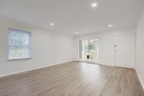 Living - 509 Elder Ln, Glenview, IL 60025 photo 1 of 2