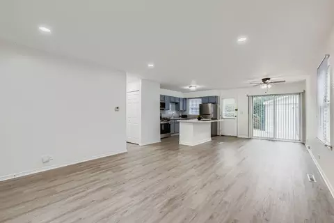 Living - 509 Elder Ln, Glenview, IL 60025 photo 2 of 2