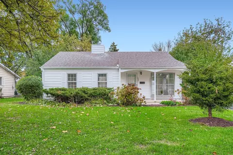 Exterior - 509 Elder Ln, Glenview, IL 60025 photo 2 of 3