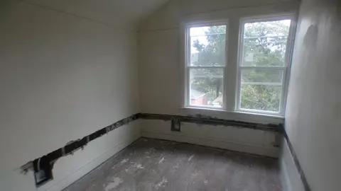 Bedroom - 2657 E 93rd St, Chicago, IL 60617 photo 10 of 11