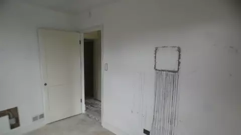 Bedroom - 2657 E 93rd St, Chicago, IL 60617 photo 9 of 11