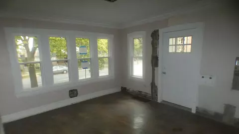Living - 2657 E 93rd St, Chicago, IL 60617 photo 1 of 2