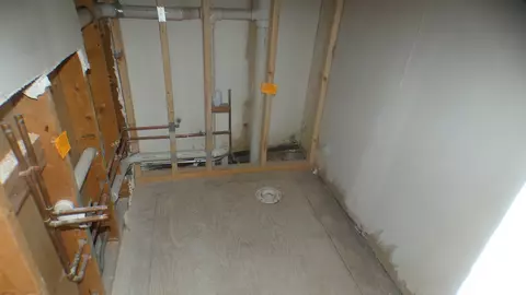 Bath - 2657 E 93rd St, Chicago, IL 60617 photo 3 of 3