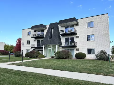 12817 Carriage Ln #5, Crestwood, IL 60418