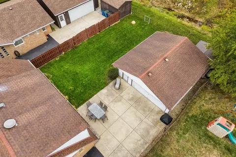 View/Area - 13125 E Playfield Dr, Crestwood, IL 60418 photo 3 of 6