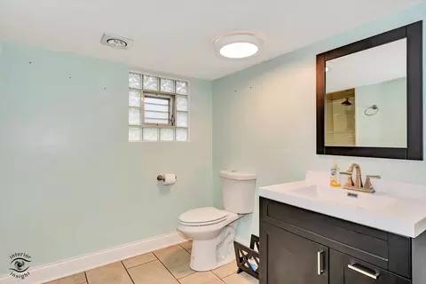 Bath - 4450 W 150th St, Midlothian, IL 60445 photo 1 of 4