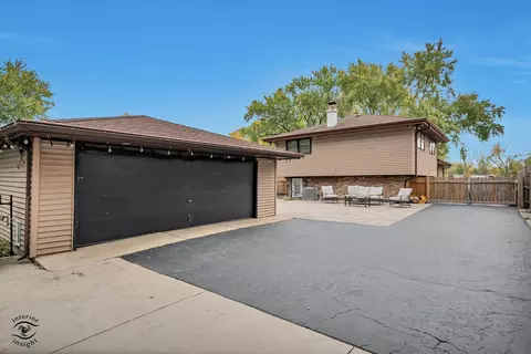 Exterior - 4450 W 150th St, Midlothian, IL 60445 photo 6 of 6
