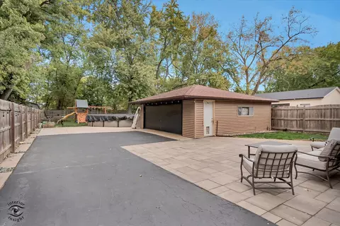 Exterior - 4450 W 150th St, Midlothian, IL 60445 photo 4 of 6