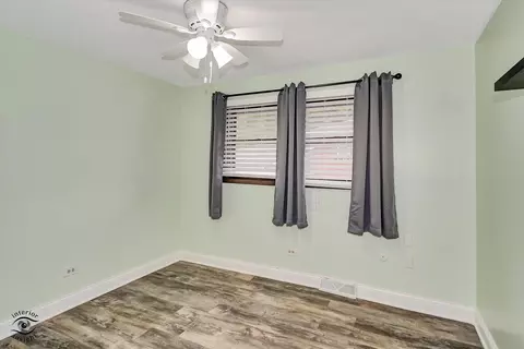 Bedroom - 4450 W 150th St, Midlothian, IL 60445 photo 4 of 4