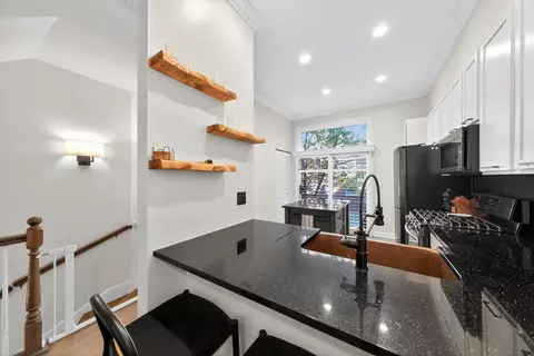 Kitchen - 232 E Cullerton St, Chicago, IL 60616 photo 1 of 3