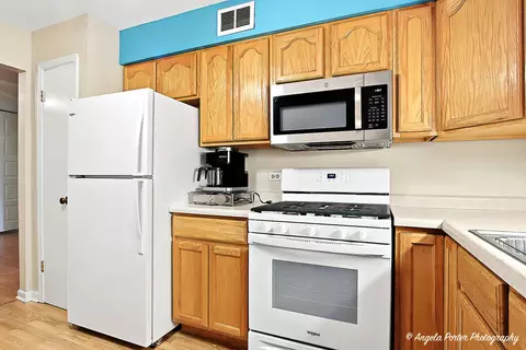 1425 Sandpebble Dr #227, Wheeling, IL 60090 photo 10