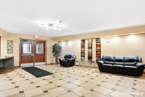 1425 Sandpebble Dr #227, Wheeling, IL 60090 photo 17