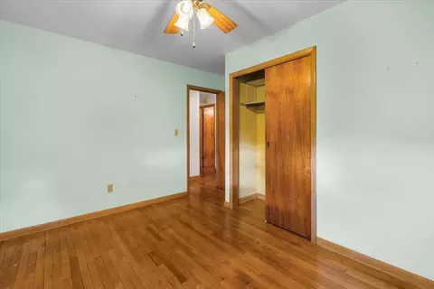 Bedroom - 1000 4th St, Harvard, IL 60033 photo 1 of 3