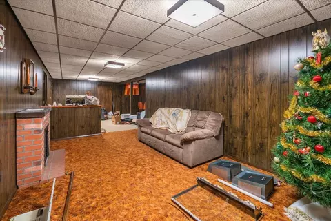 Living - 1000 4th St, Harvard, IL 60033 photo 5 of 5