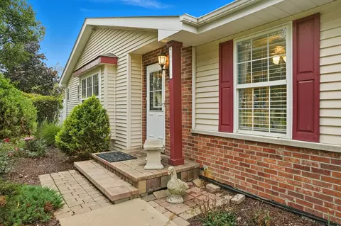 Exterior - 5601 W Sutton Pl #A, Monee, IL 60449 photo 3 of 7