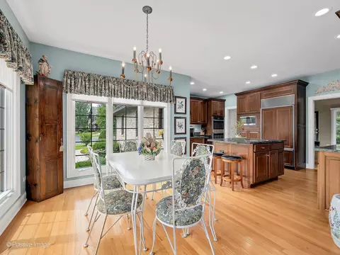 Dining - 802 Kenmare Dr, Burr Ridge, IL 60527 photo 2 of 3