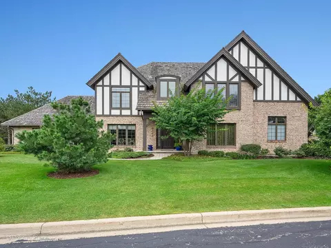 802 Kenmare Dr, Burr Ridge, IL 60527