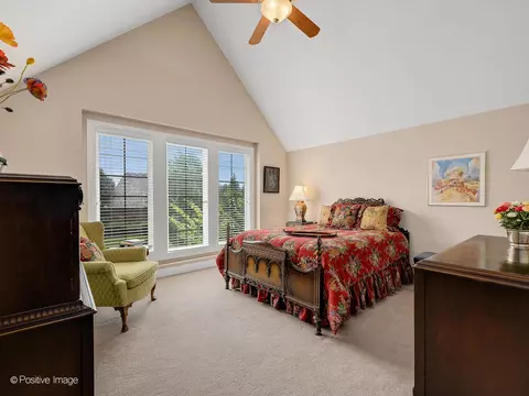 Bedroom - 802 Kenmare Dr, Burr Ridge, IL 60527 photo 2 of 3