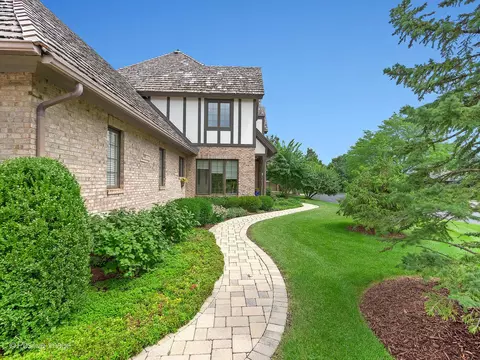 Exterior - 802 Kenmare Dr, Burr Ridge, IL 60527 photo 7 of 7